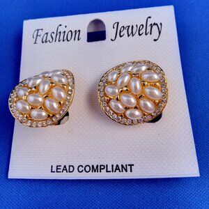 vintage 1980s faux pearl and rhinestone clip on chunky earrings NOS